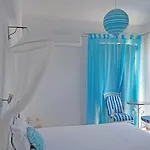 Vivian Apartment *