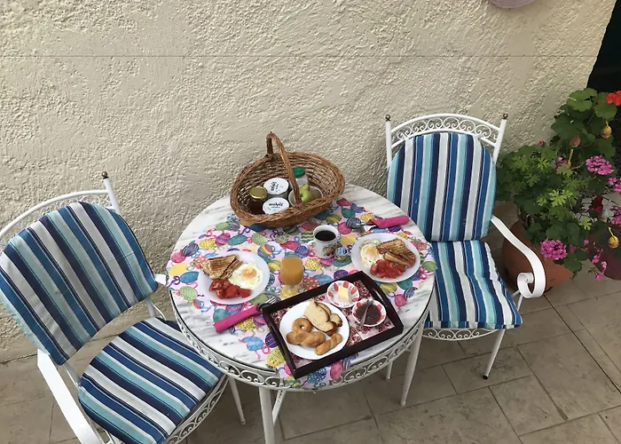 Vivian * إياليسوس