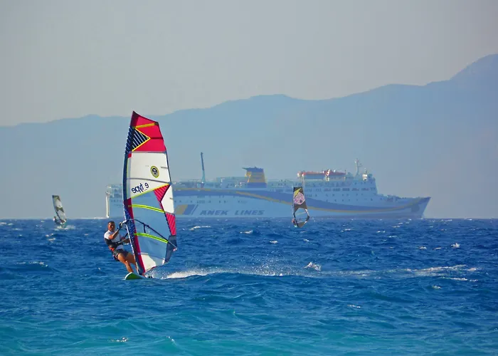 Vivian إياليسوس