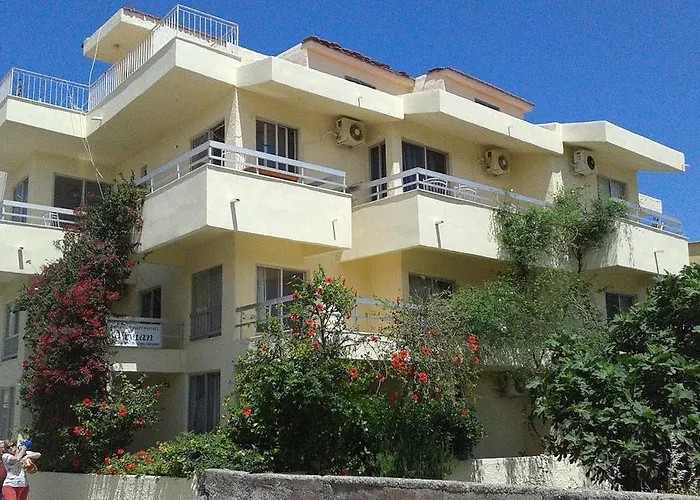 Vivian * إياليسوس